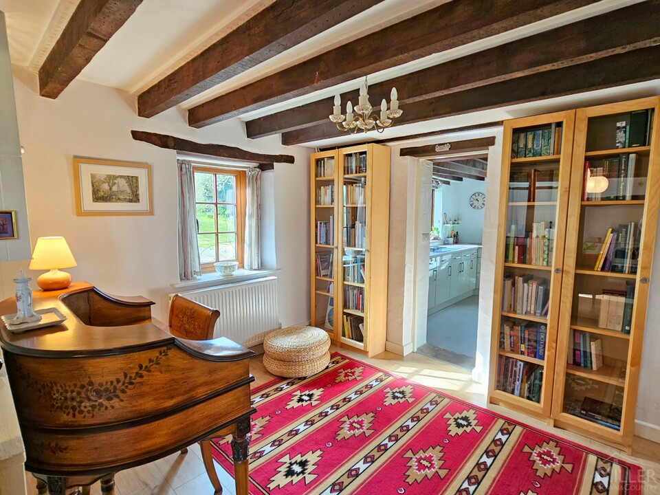 4 bed cottage for sale in Ashreigney, Chulmleigh  - Property Image 6