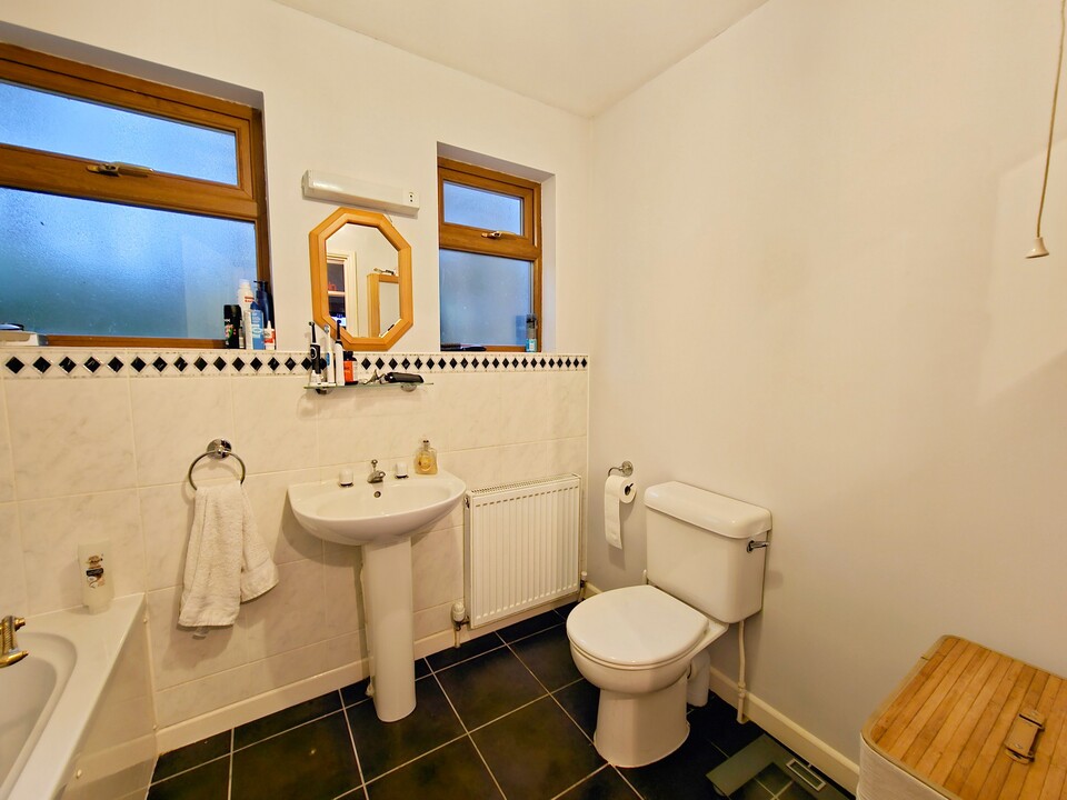 3 bed bungalow for sale in Trewen, Launceston  - Property Image 24