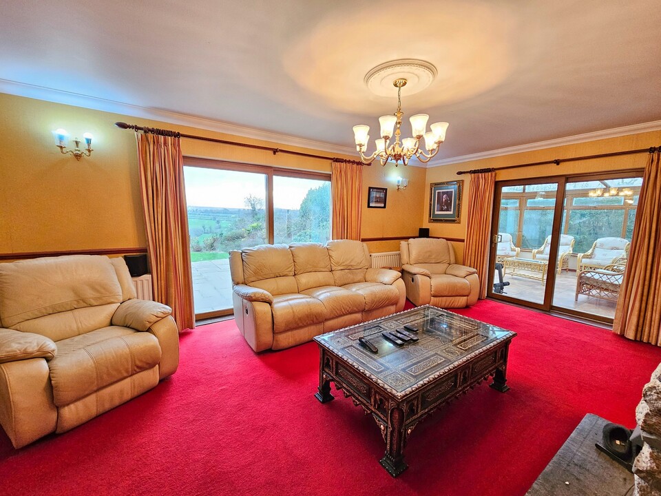 3 bed bungalow for sale in Trewen, Launceston  - Property Image 10