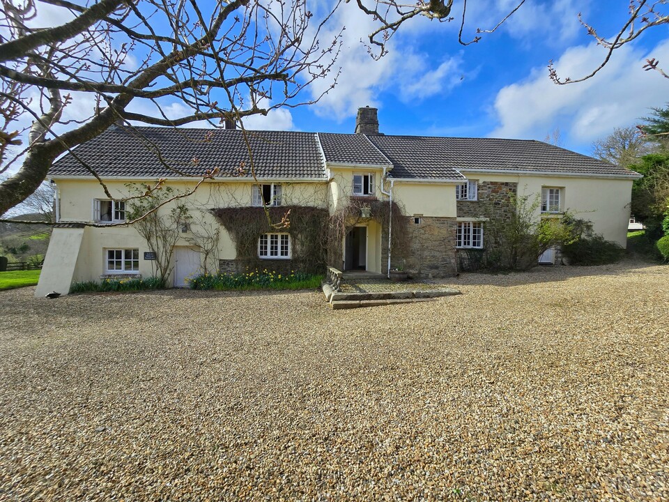 4 bed cottage for sale in Thorndon Cross, Okehampton  - Property Image 1