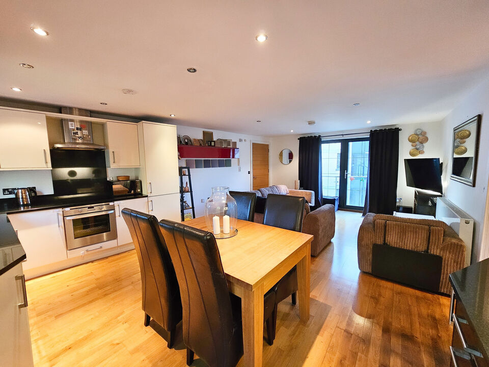 2 bed for sale in Abbey Court, Tavistock  - Property Image 2