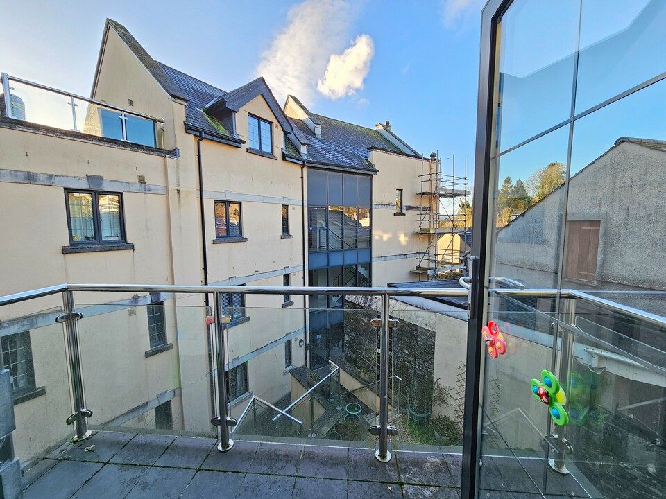 2 bed for sale in Abbey Court, Tavistock  - Property Image 10