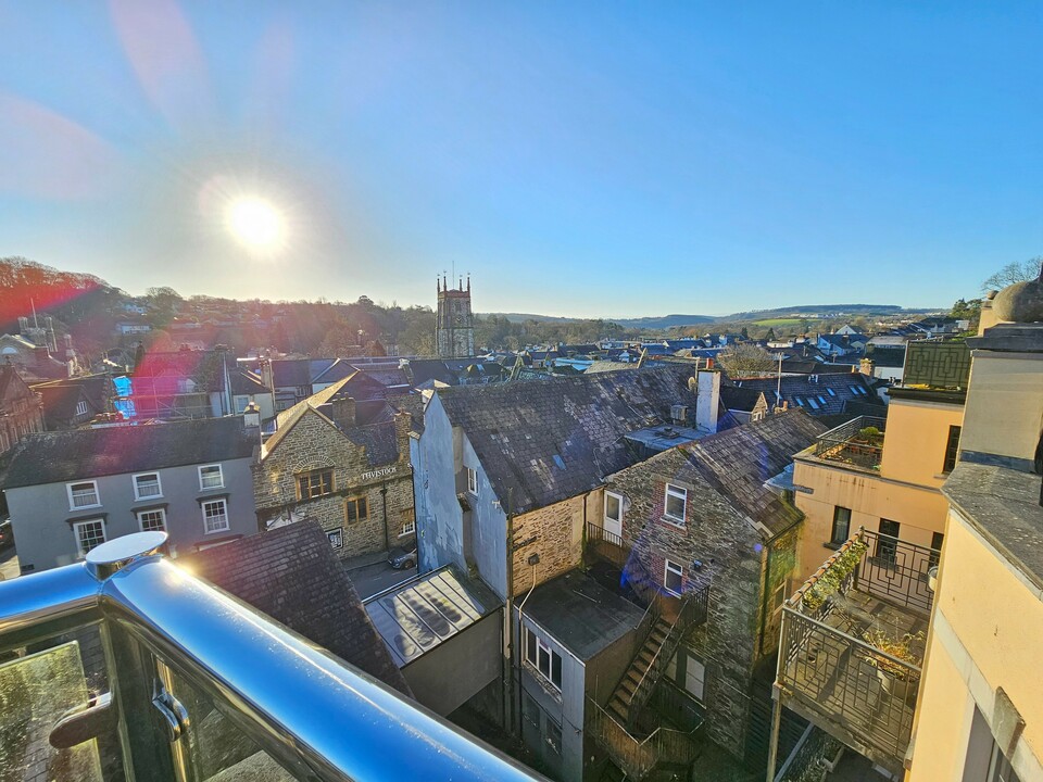 2 bed for sale in Abbey Court, Tavistock  - Property Image 18