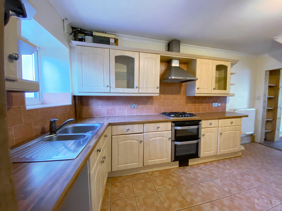 3 bed terraced house for sale in East Street, Okehampton  - Property Image 3