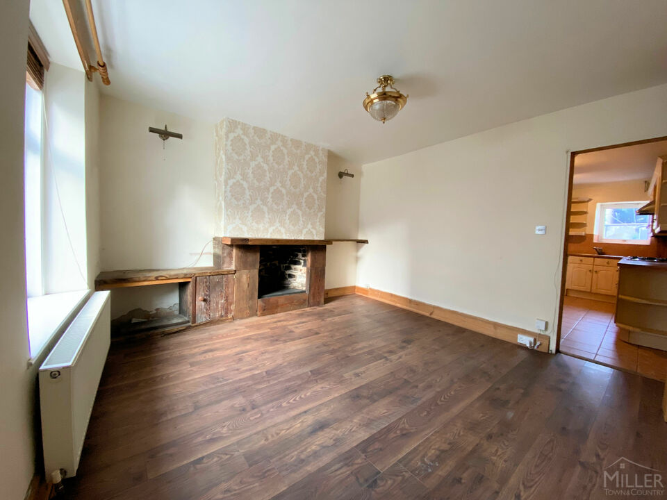 3 bed terraced house for sale in East Street, Okehampton  - Property Image 4
