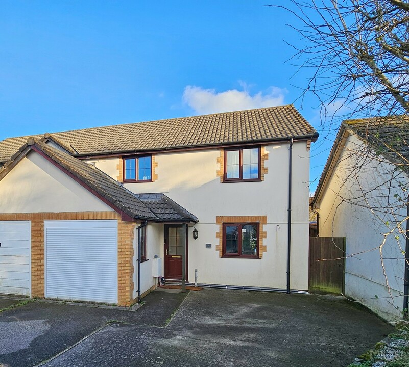 3 bed semi-detached house for sale in Hatherleigh, Okehampton  - Property Image 1