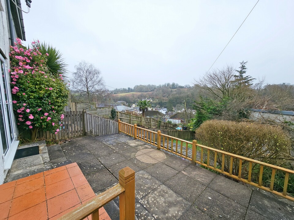 2 bed end of terrace house for sale in Old Exeter Road, Tavistock  - Property Image 1