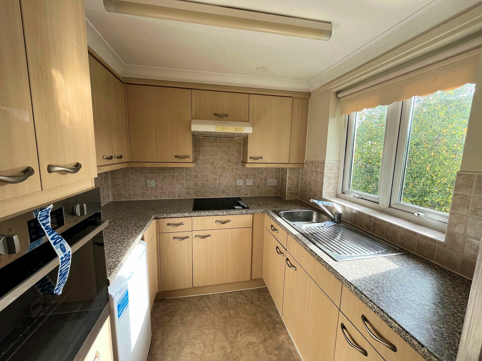 1 bed apartment for sale in St Johns Court, Tavistock  - Property Image 3