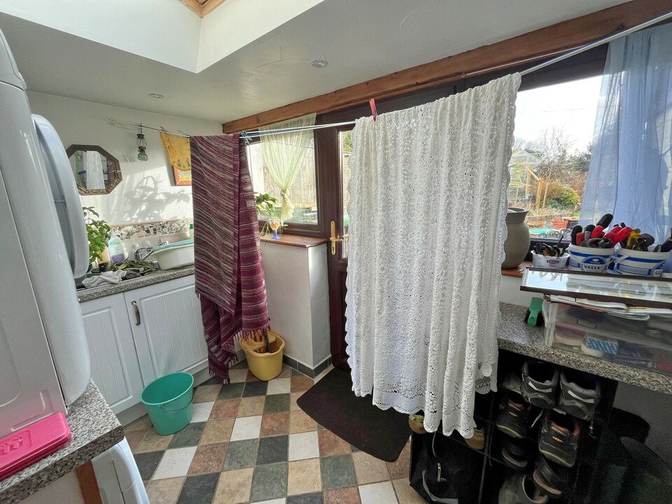 4 bed cottage for sale in Chapel Row, Liskeard  - Property Image 9