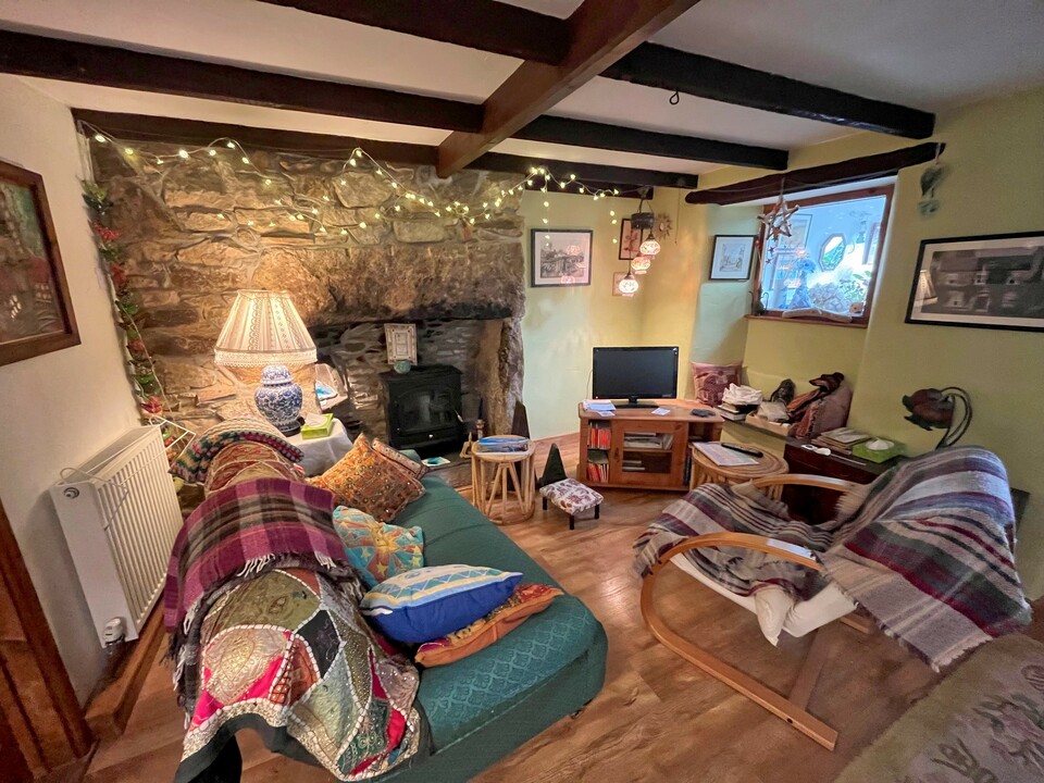 4 bed cottage for sale in Chapel Row, Liskeard  - Property Image 3