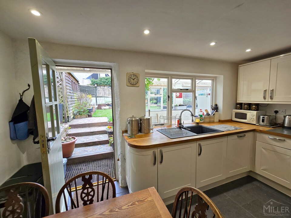 3 bed cottage for sale in South Street, Hatherleigh  - Property Image 8