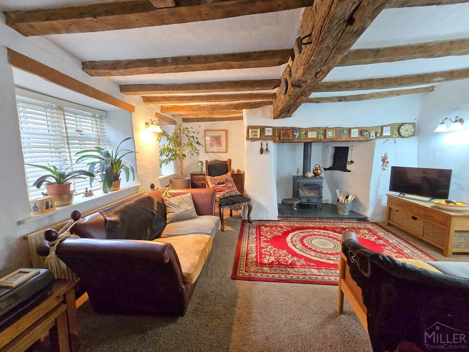 3 bed cottage for sale in South Street, Hatherleigh  - Property Image 2
