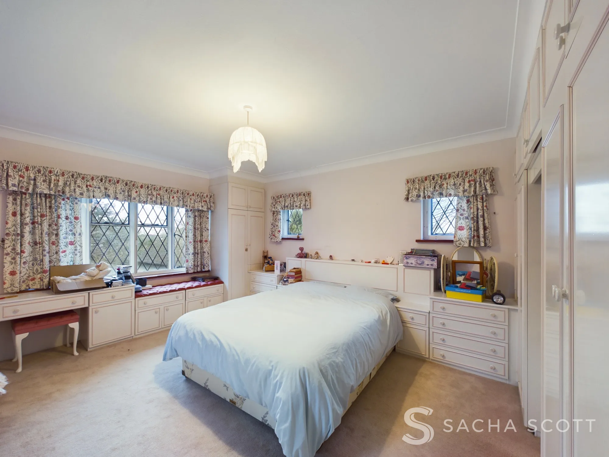 4 bed detached house for sale in Tudor Close, Banstead  - Property Image 21