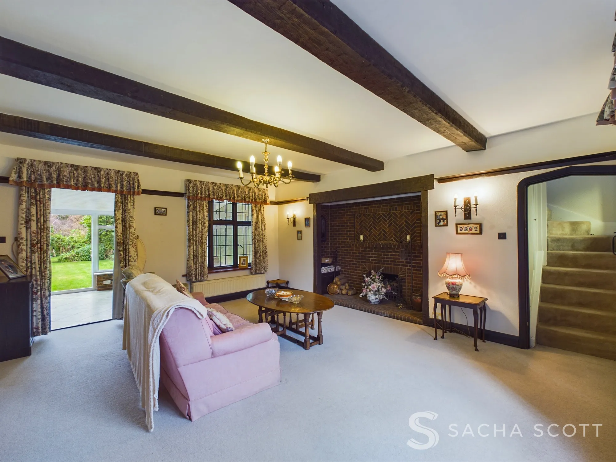 4 bed detached house for sale in Tudor Close, Banstead  - Property Image 5