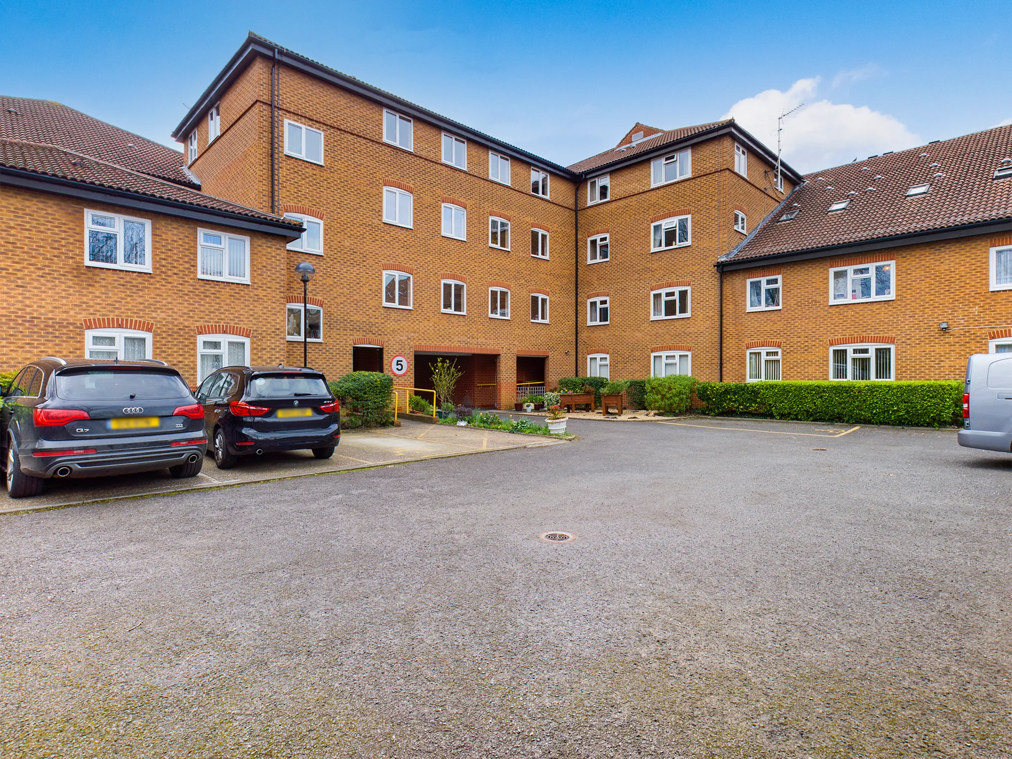 1 bed flat for sale in Chatsworth Place, Mitcham  - Property Image 11