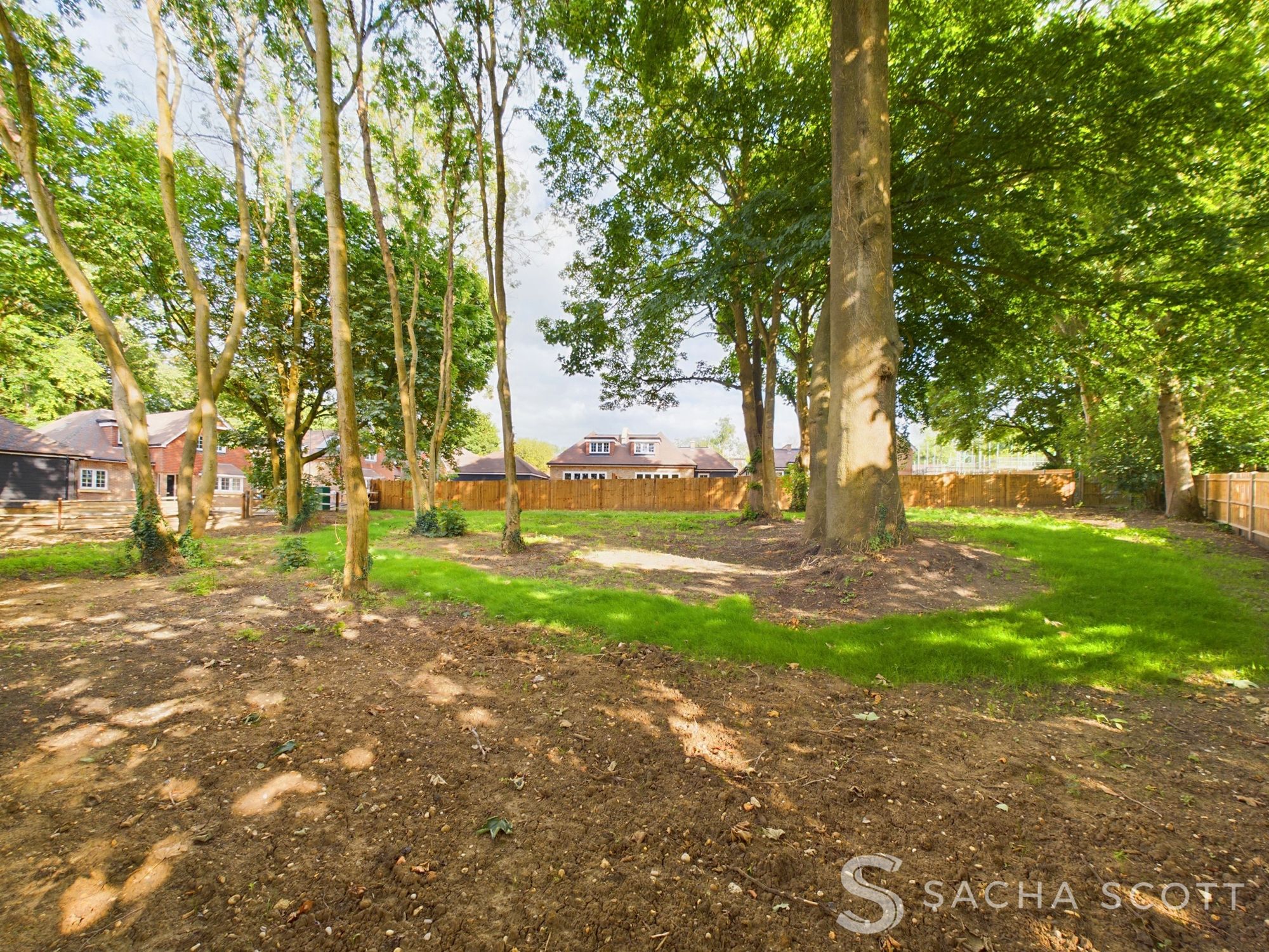 3 bed semi-detached house for sale in West Drive, Tadworth - Property Image 1