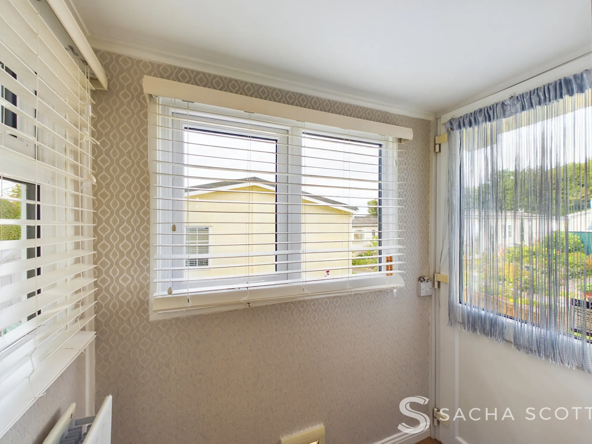 2 bed detached house for sale in Boxhill Road, Tadworth  - Property Image 11