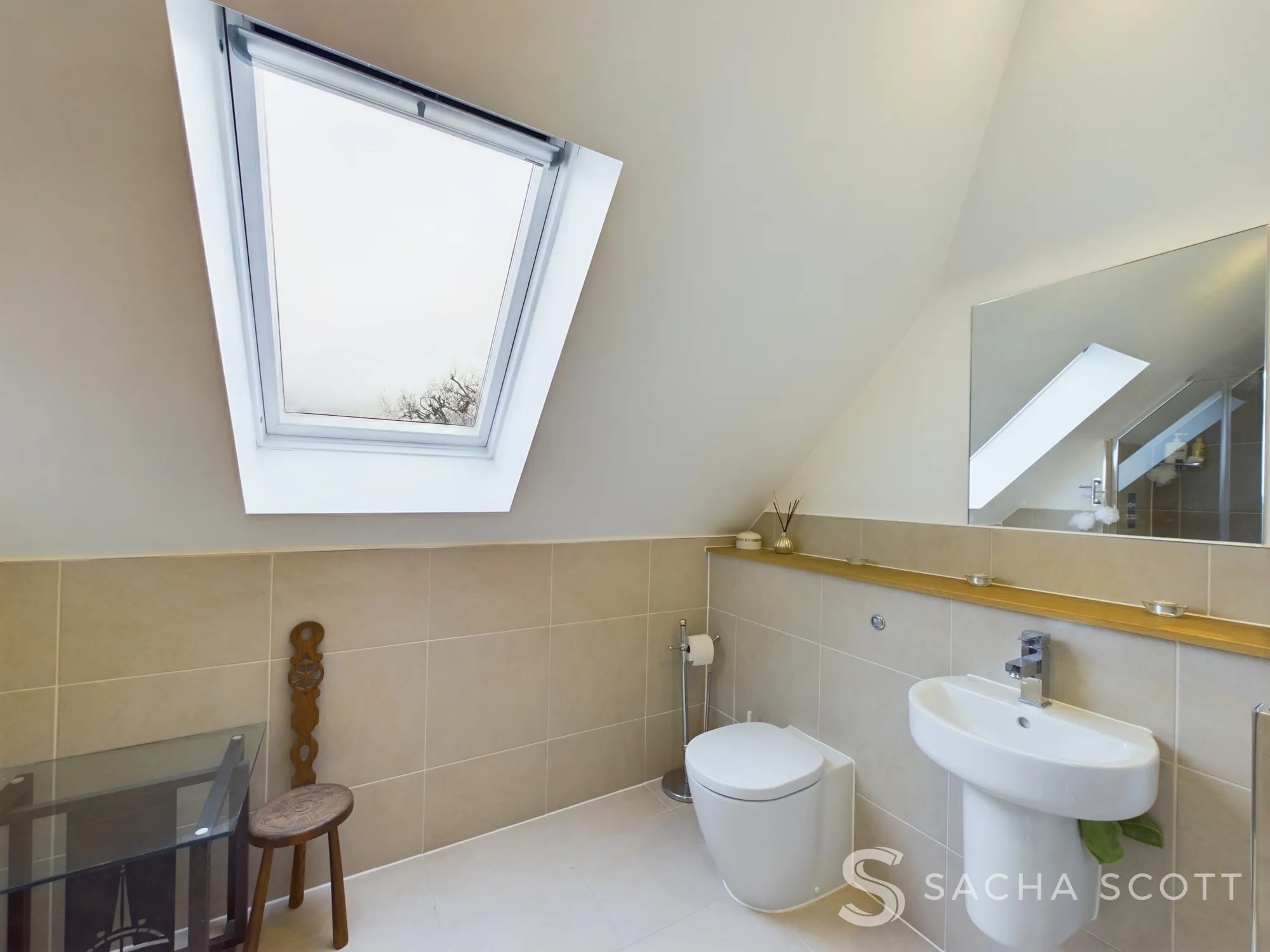 4 bed semi-detached house for sale in Magnolia Drive, Banstead  - Property Image 14
