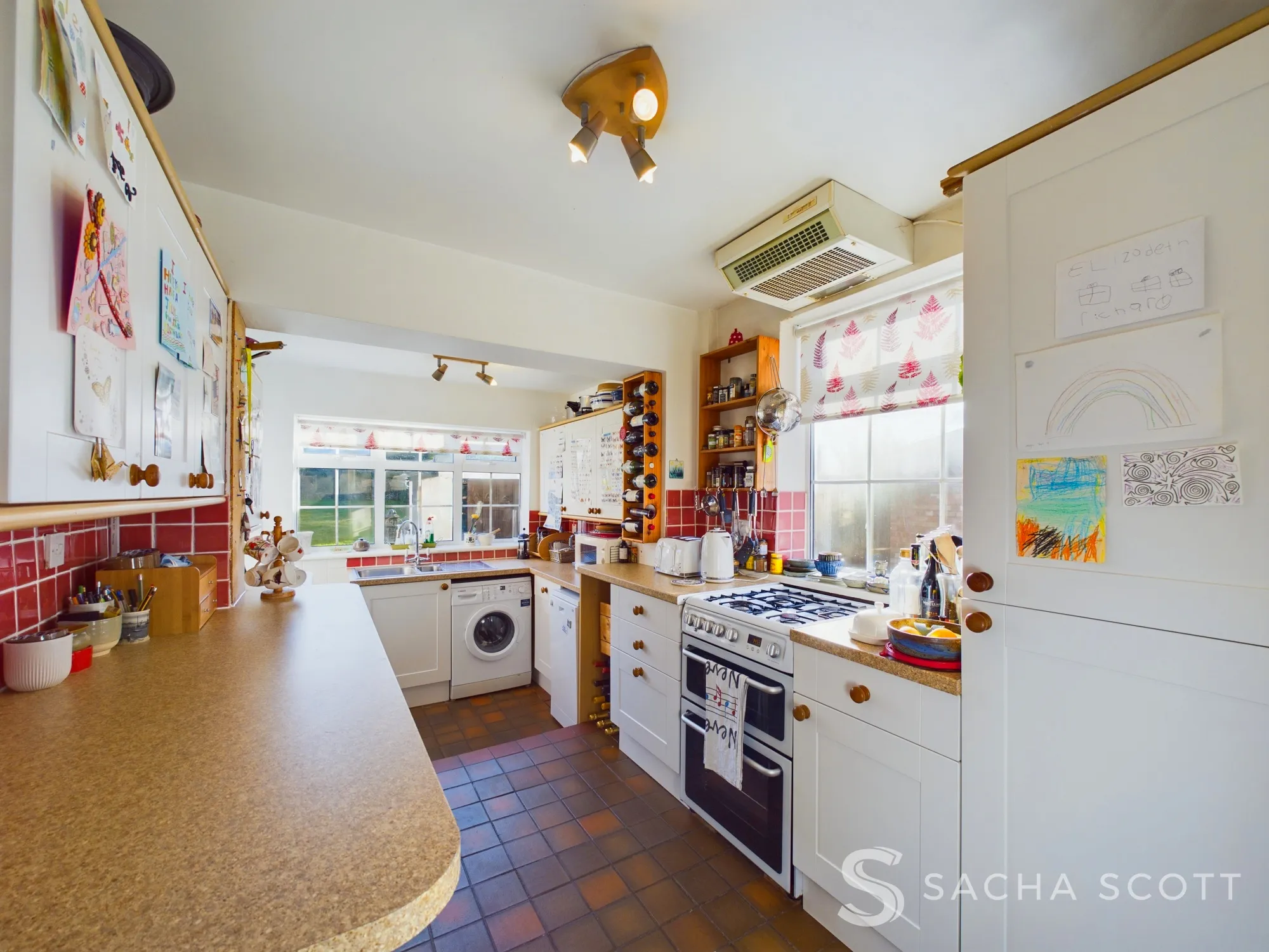 4 bed semi-detached house for sale in Roundwood Way, Banstead  - Property Image 10