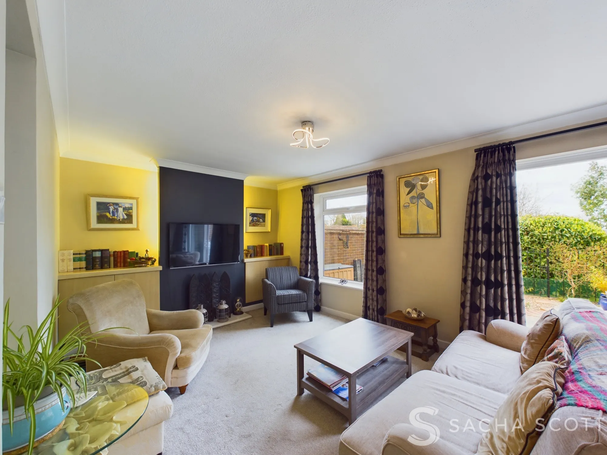 4 bed terraced house for sale in Montrouge Crescent, Epsom  - Property Image 4