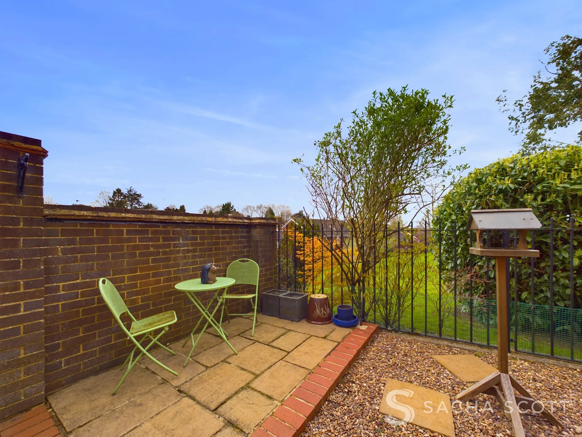 4 bed terraced house for sale in Montrouge Crescent, Epsom  - Property Image 39