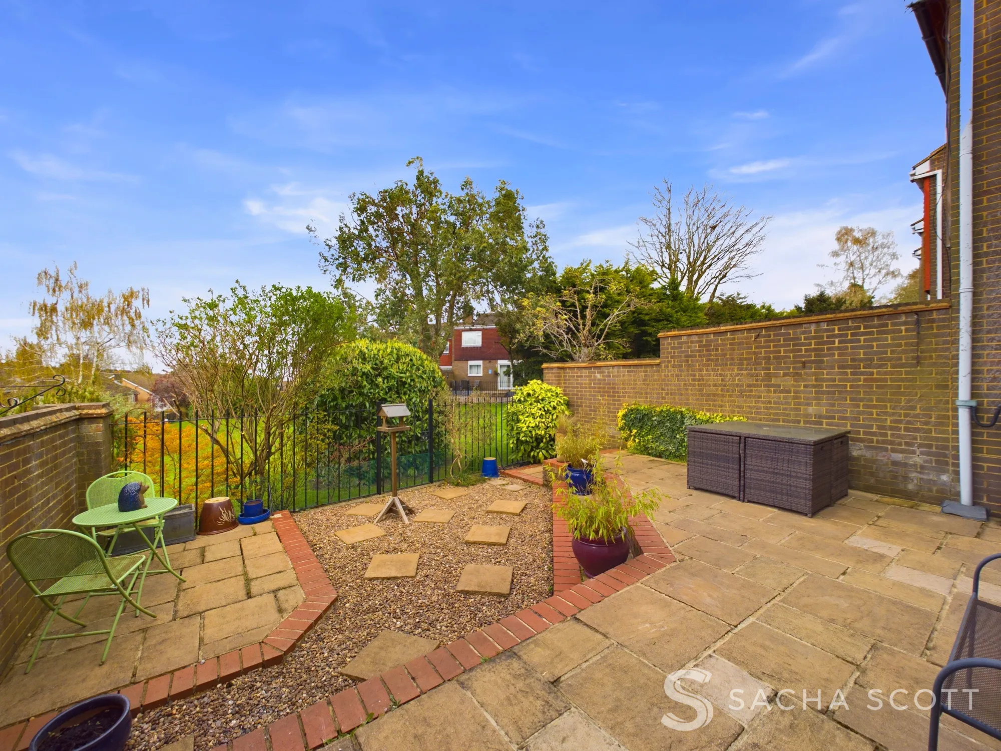 4 bed terraced house for sale in Montrouge Crescent, Epsom  - Property Image 40
