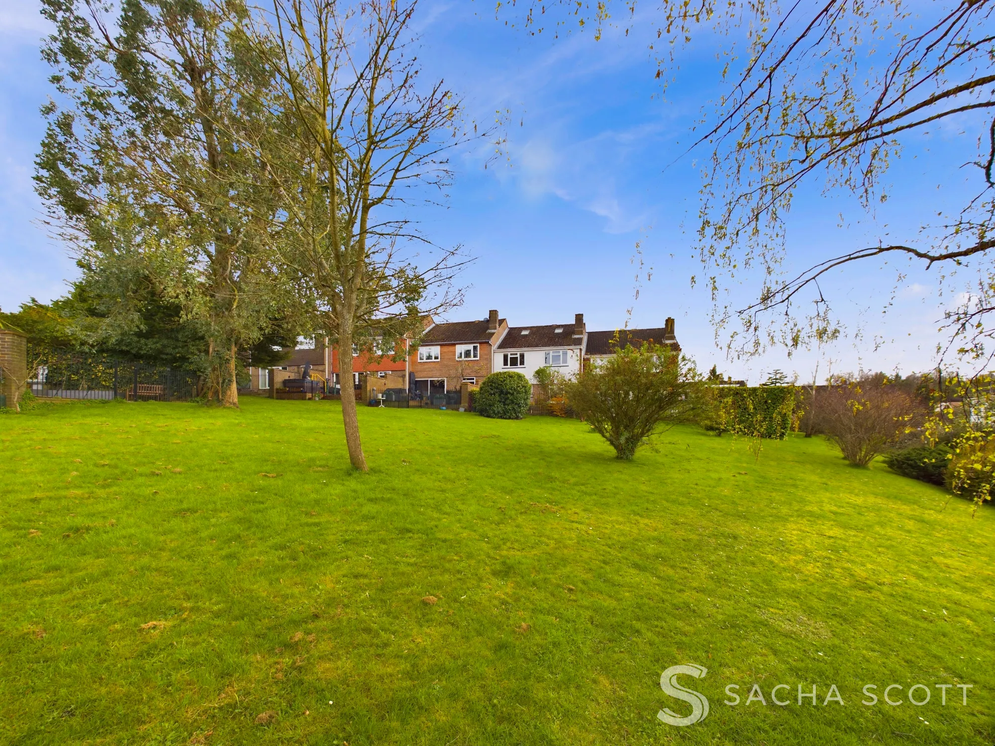4 bed terraced house for sale in Montrouge Crescent, Epsom  - Property Image 1