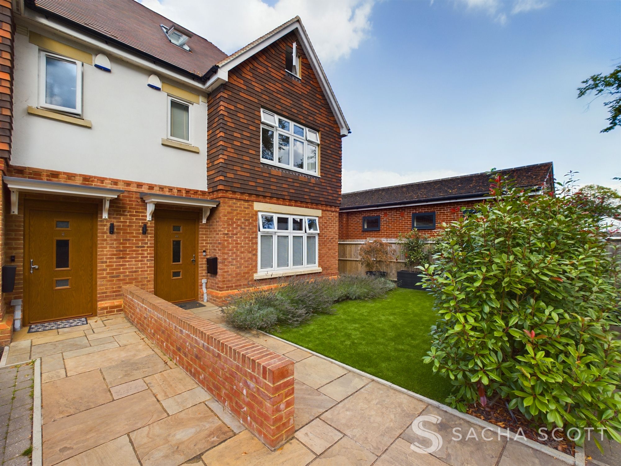 4 bed semi-detached house for sale in The Drive, Banstead - Property Image 1