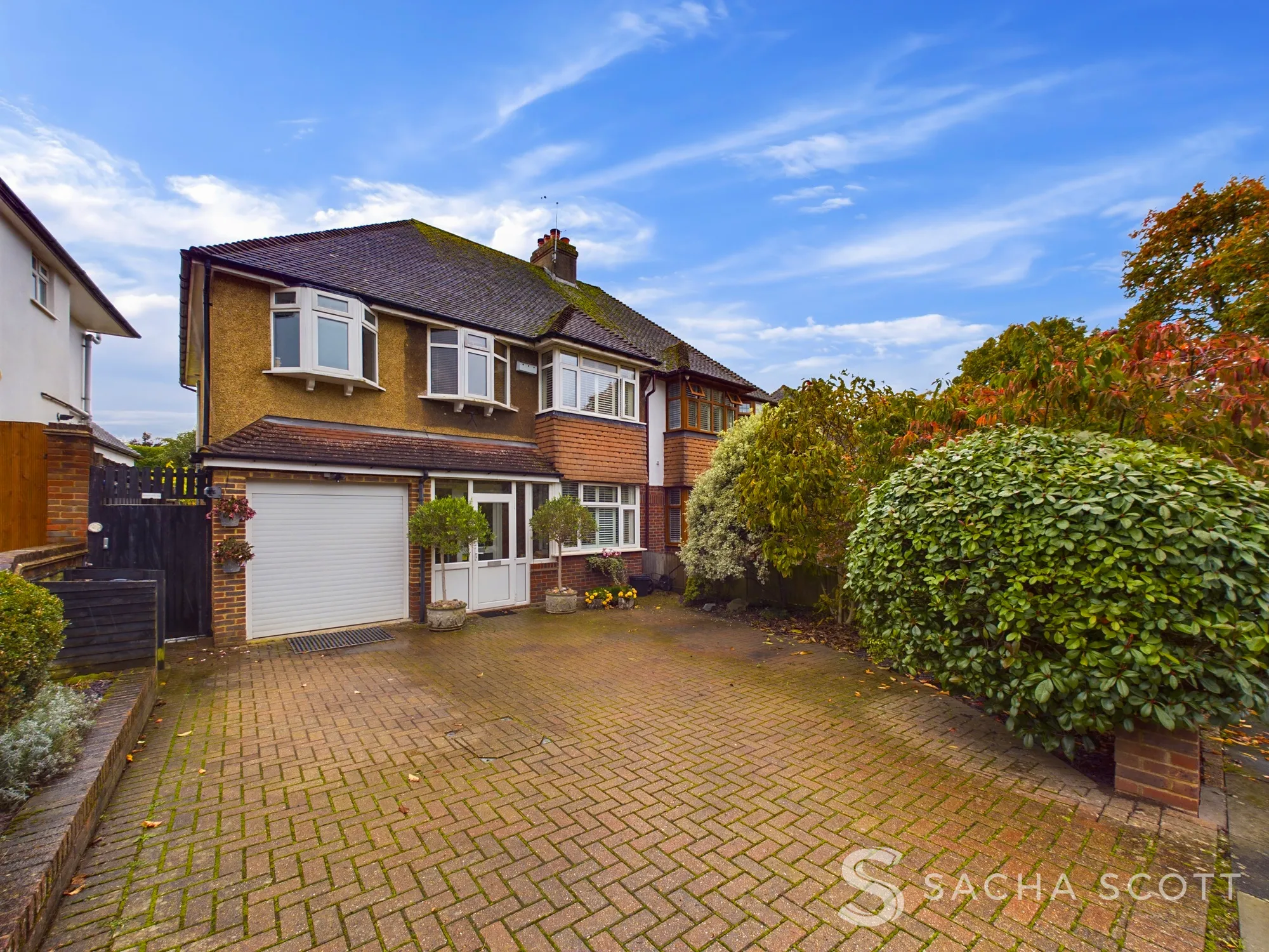 4 bed semi-detached house for sale in Parsonsfield Road, Banstead - Property Image 1