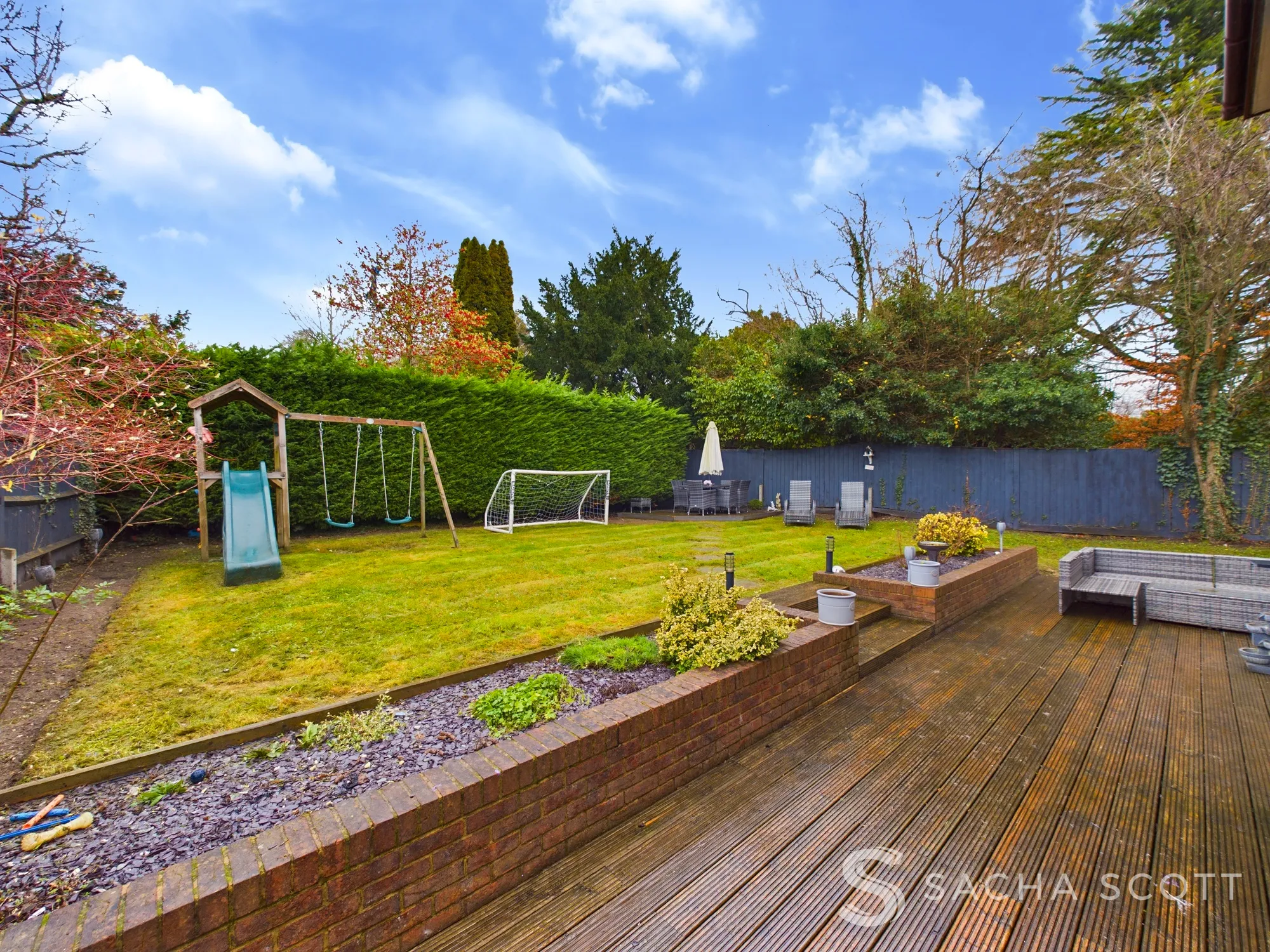 4 bed detached house for sale in Walnut Grove, Banstead  - Property Image 31
