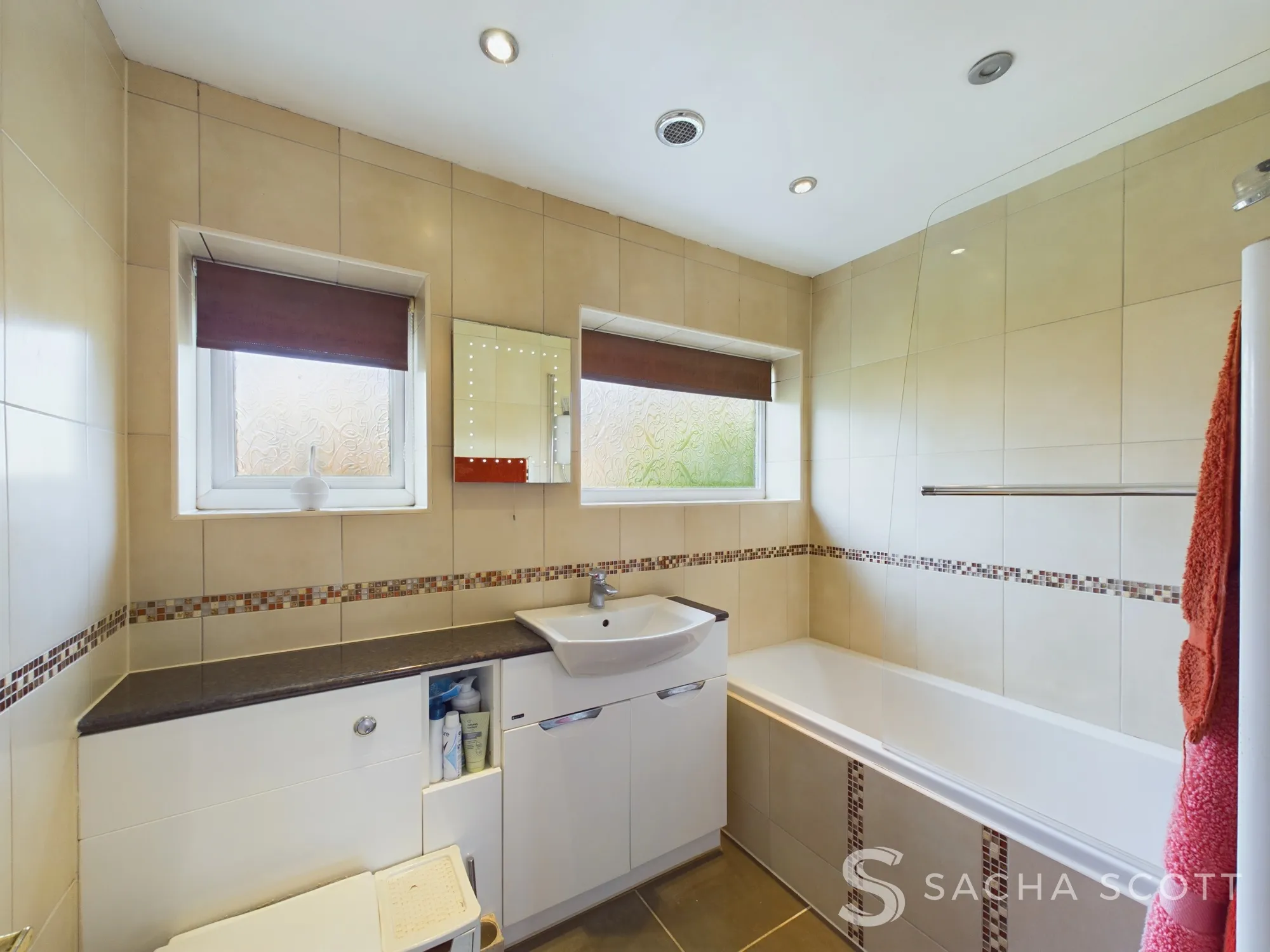 3 bed mid-terraced house for sale in Homefield Gardens, Tadworth  - Property Image 18