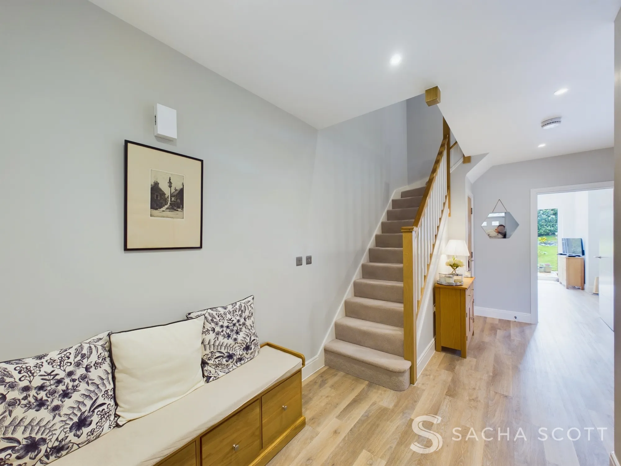 4 bed semi-detached house for sale in Kingfisher Close, Banstead  - Property Image 26