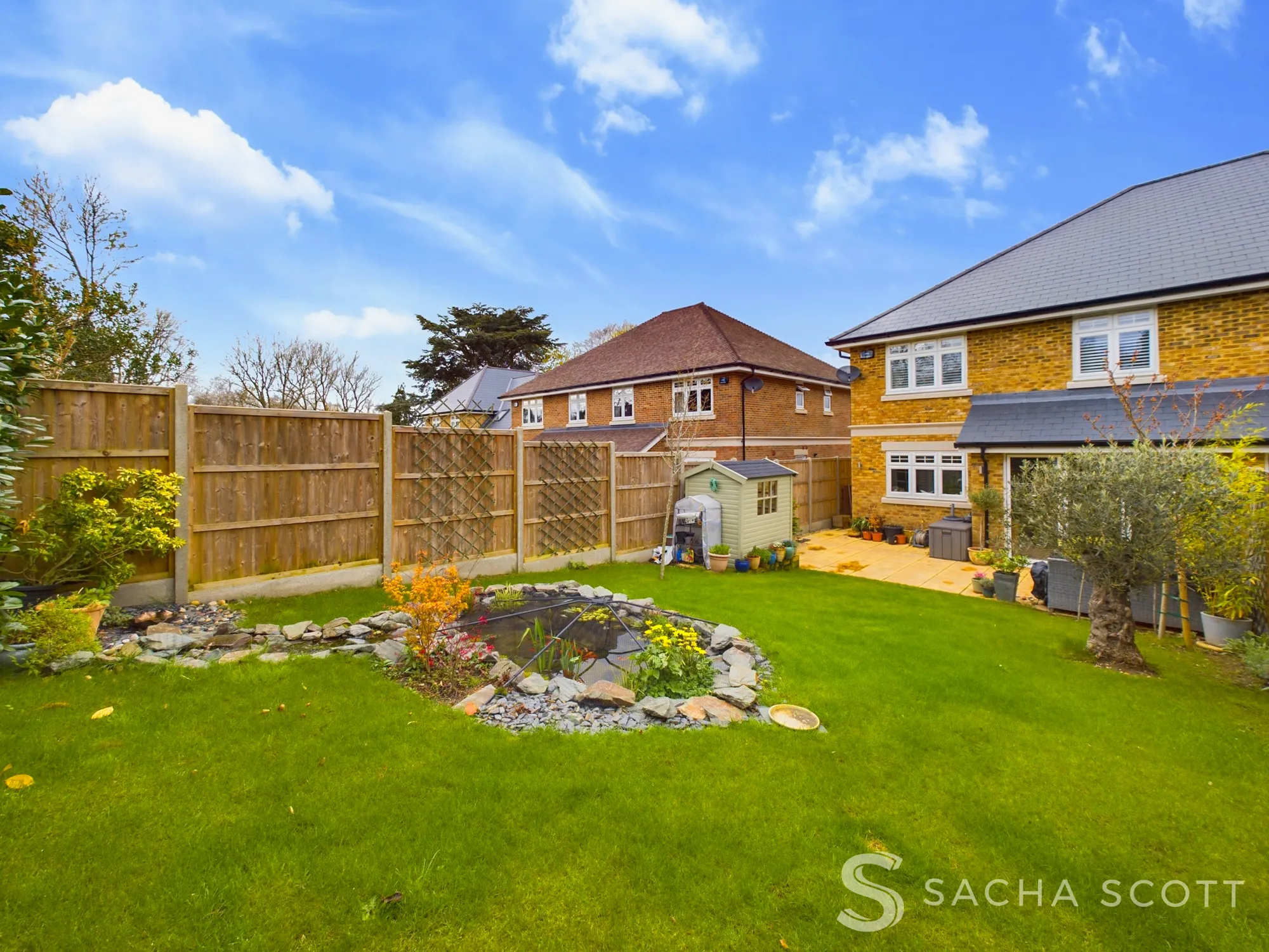 4 bed semi-detached house for sale in Kingfisher Close, Banstead  - Property Image 36