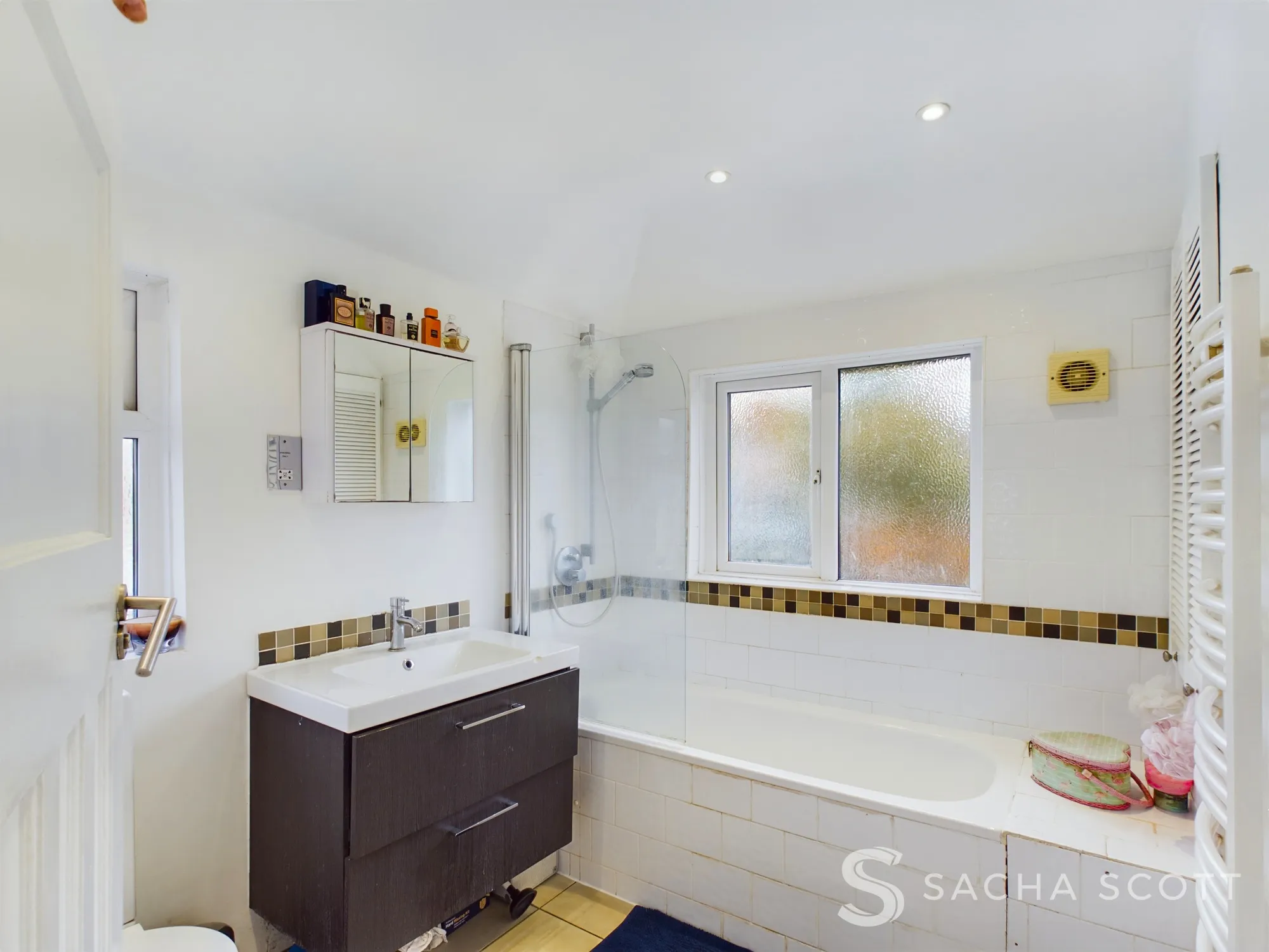 3 bed semi-detached house for sale in The Oval, Banstead  - Property Image 17
