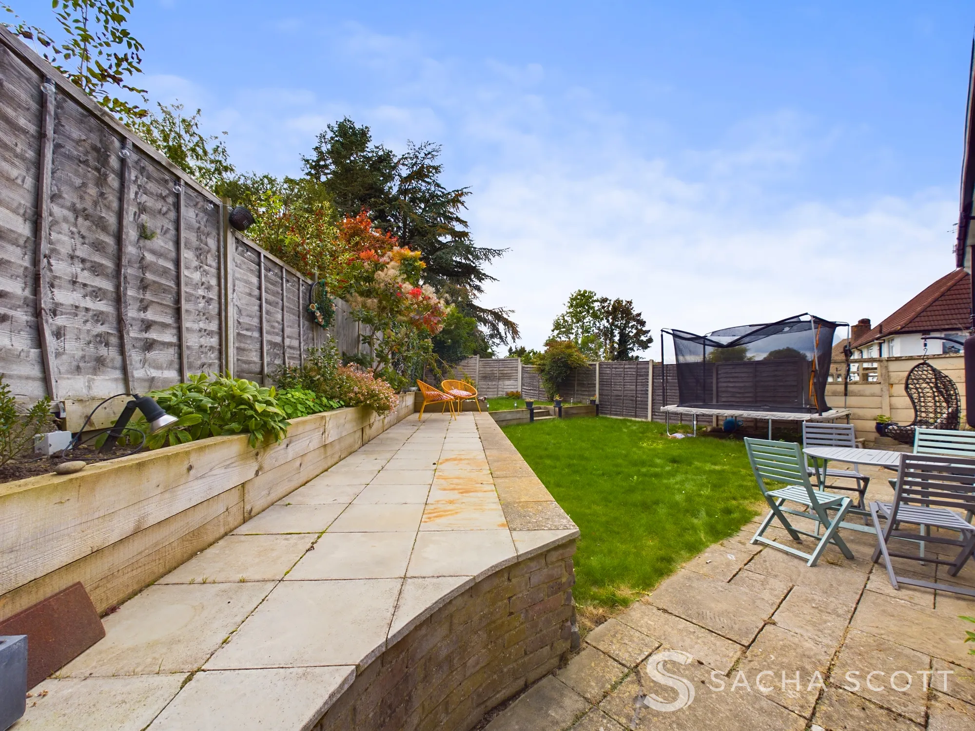 4 bed semi-detached house for sale in Shawley Crescent, Epsom  - Property Image 33