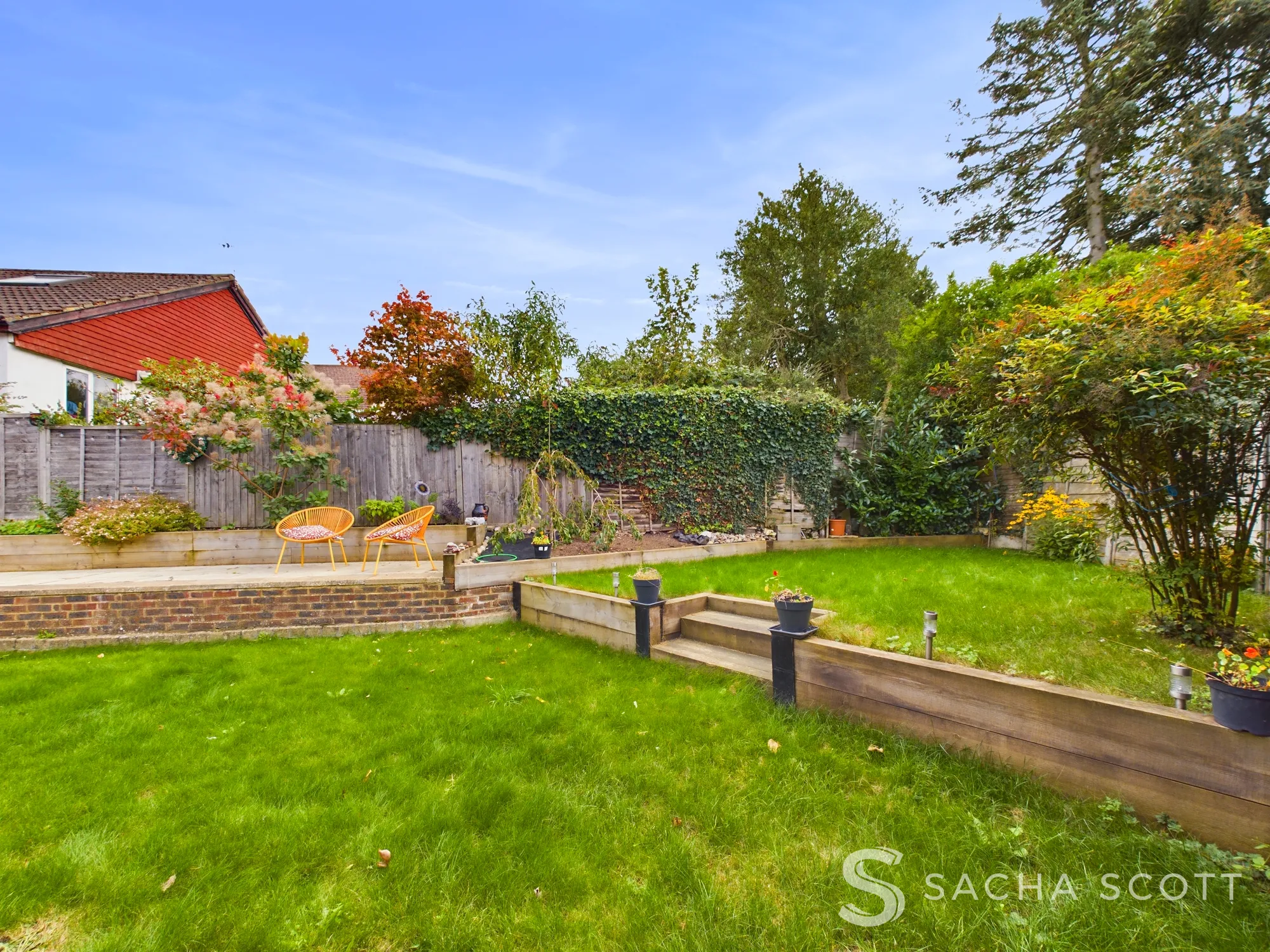 4 bed semi-detached house for sale in Shawley Crescent, Epsom  - Property Image 34