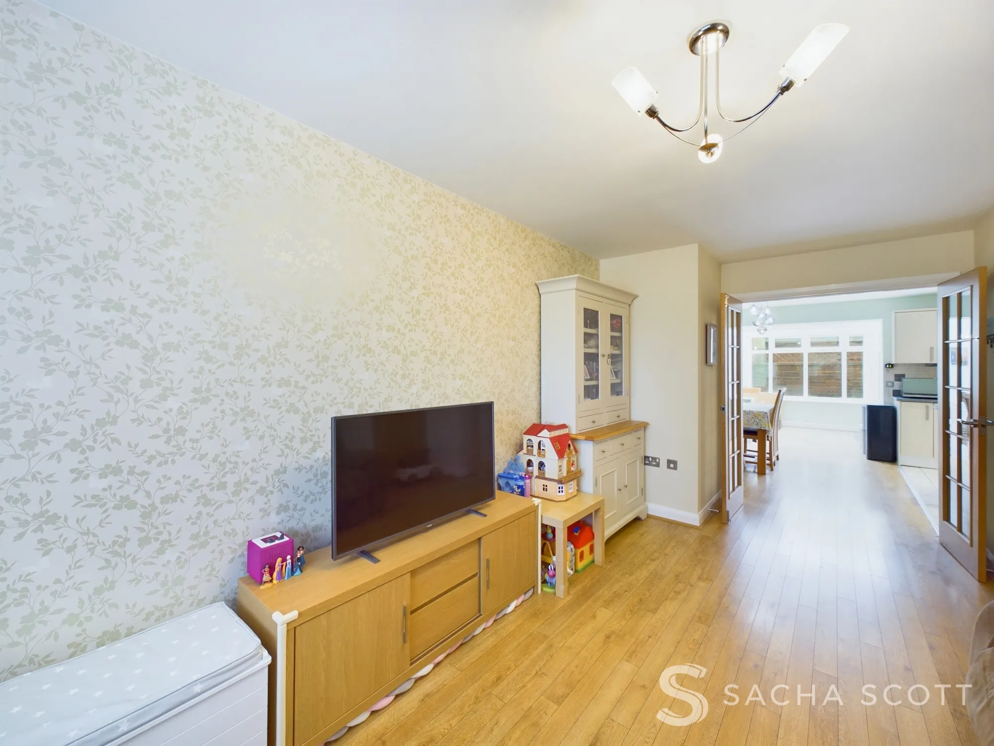 4 bed mid-terraced house for sale in Woodfield Close, Coulsdon  - Property Image 5