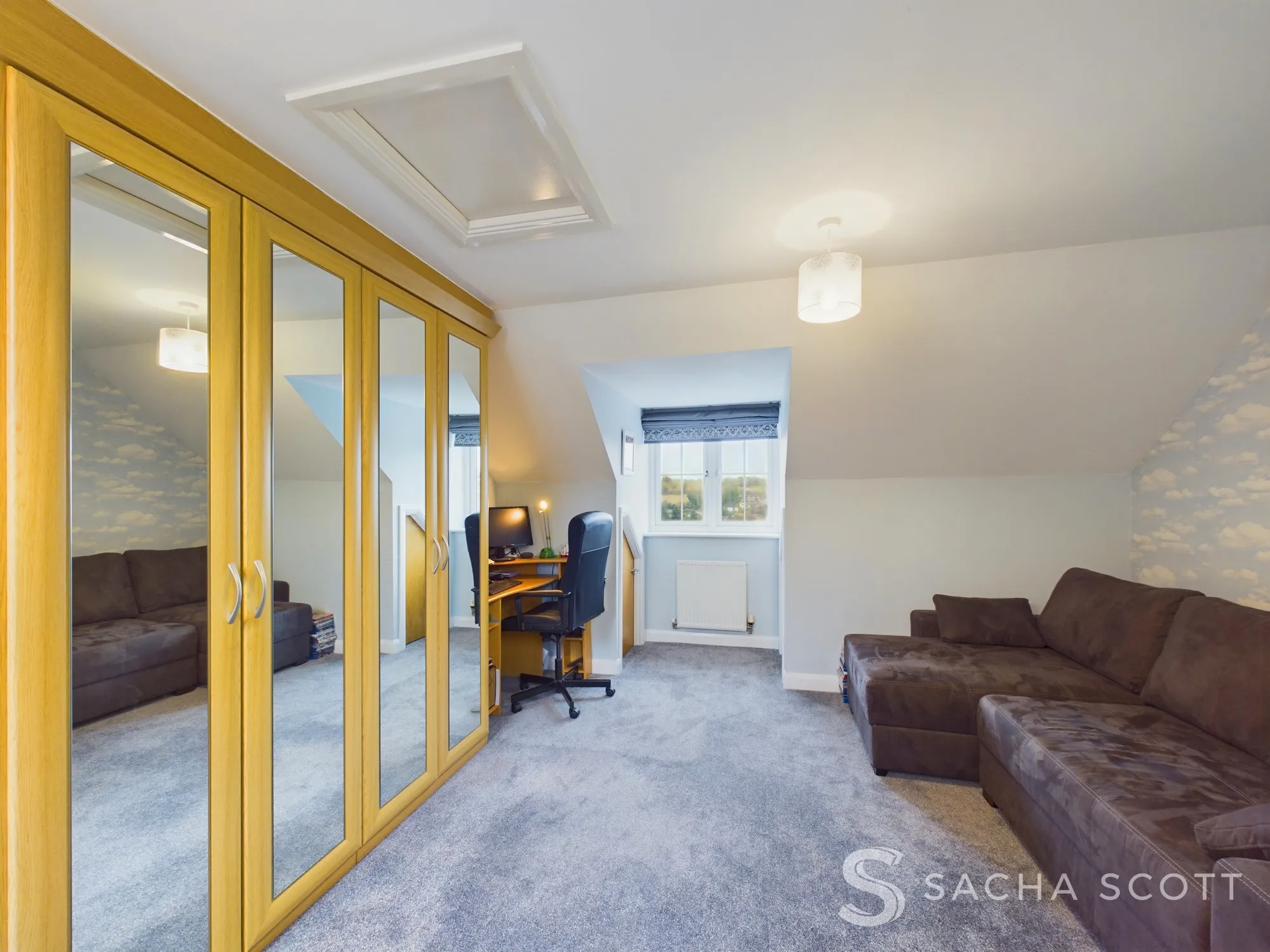 4 bed mid-terraced house for sale in Woodfield Close, Coulsdon  - Property Image 14