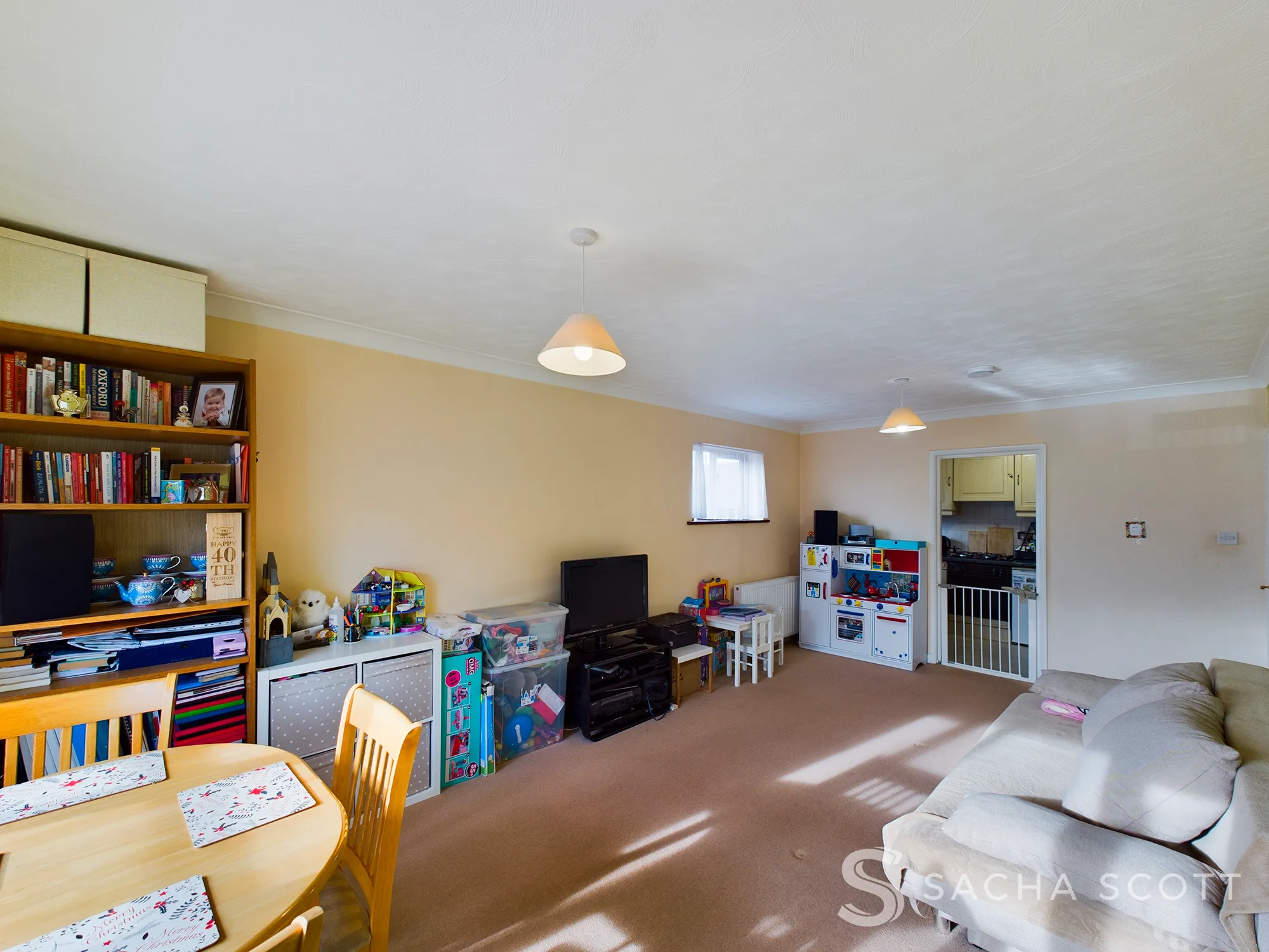 2 bed flat for sale in Worcester Road, Sutton  - Property Image 5