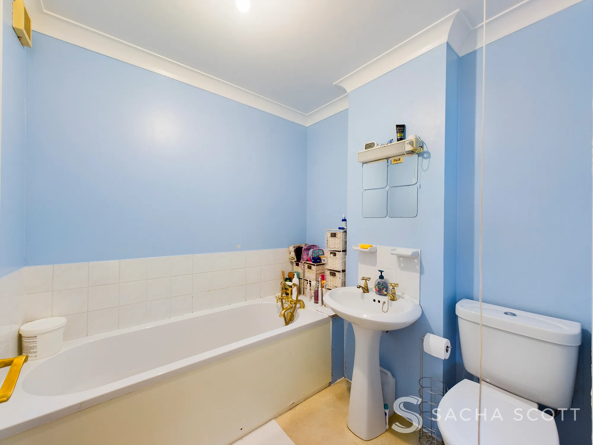 2 bed flat for sale in Worcester Road, Sutton  - Property Image 14