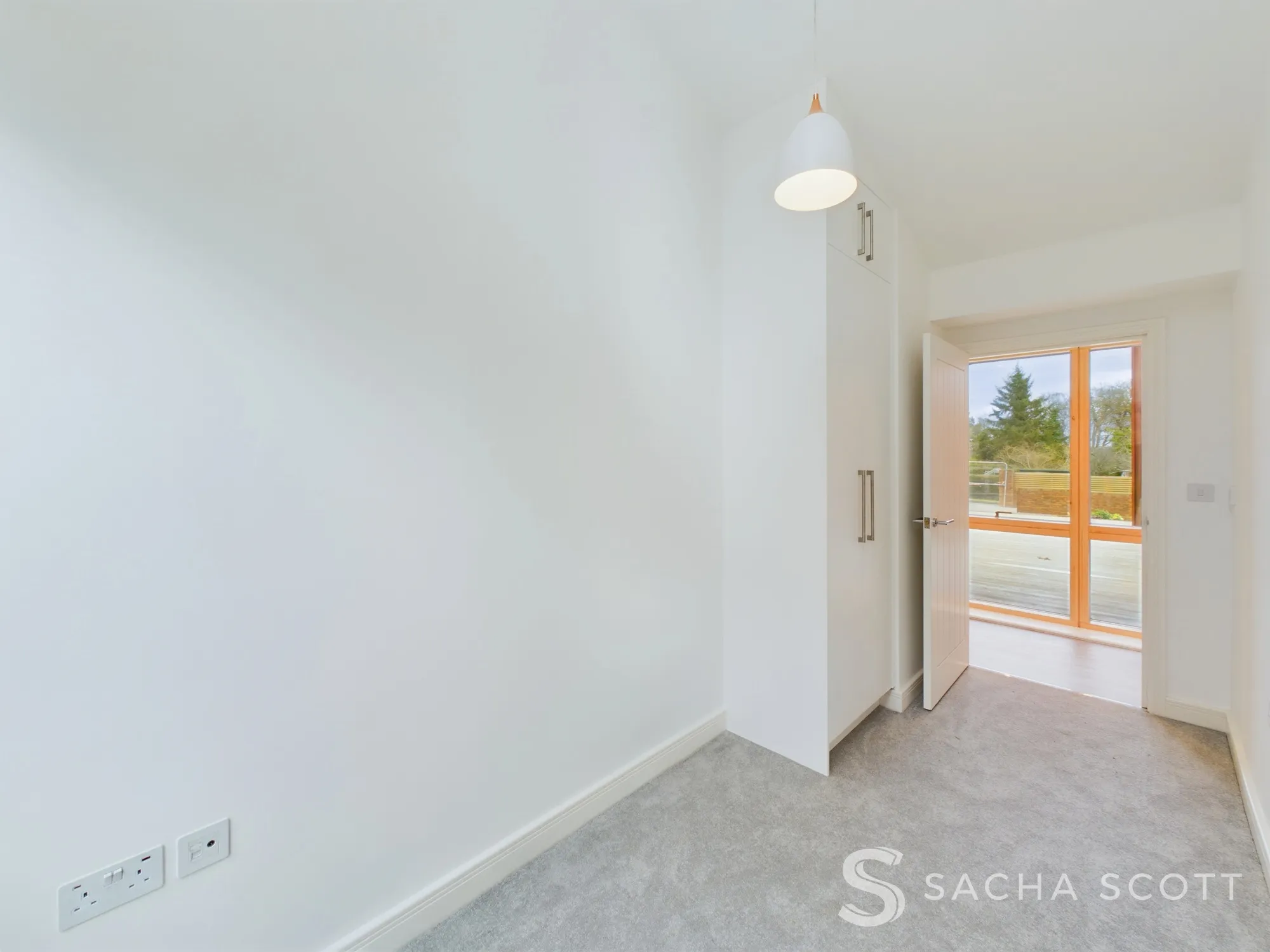 3 bed detached bungalow for sale in South Drive, Surrey  - Property Image 21
