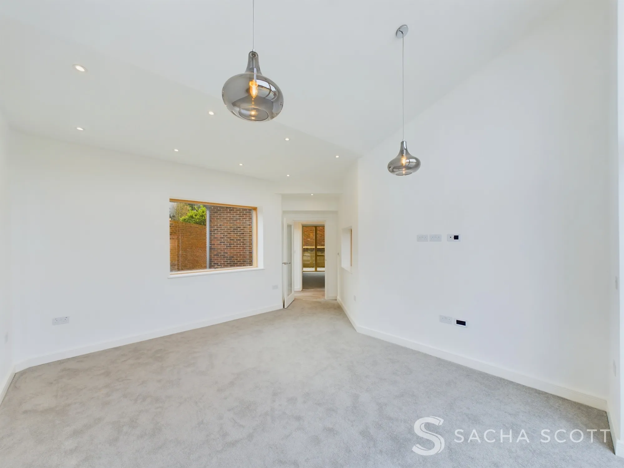 3 bed detached bungalow for sale in South Drive, Surrey  - Property Image 8