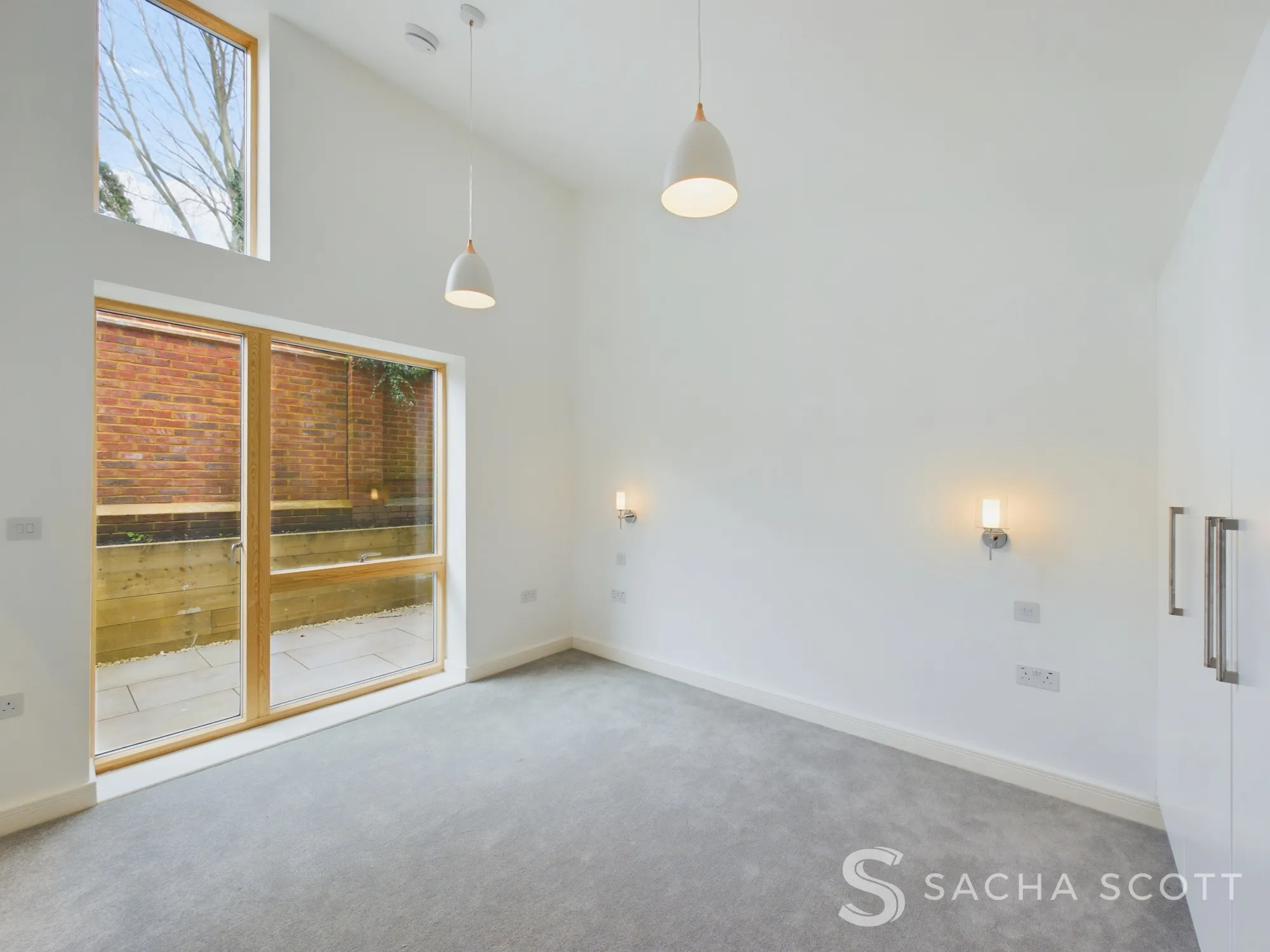 3 bed detached bungalow for sale in South Drive, Surrey  - Property Image 12