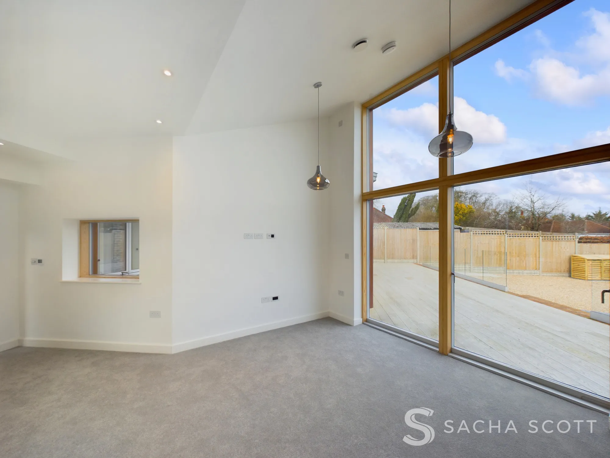 3 bed detached bungalow for sale in South Drive, Surrey  - Property Image 6