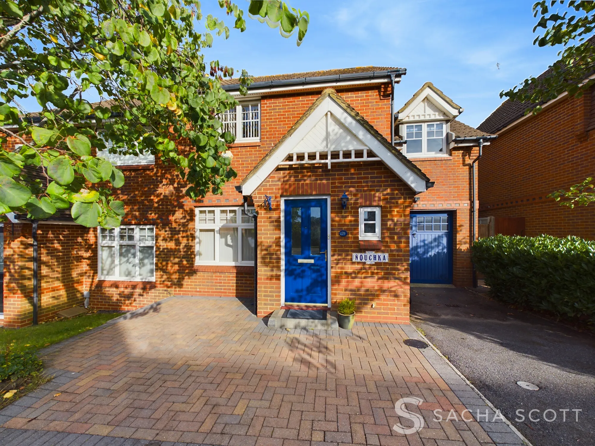 3 bed semi-detached house to rent in Norman Close, Epsom  - Property Image 1