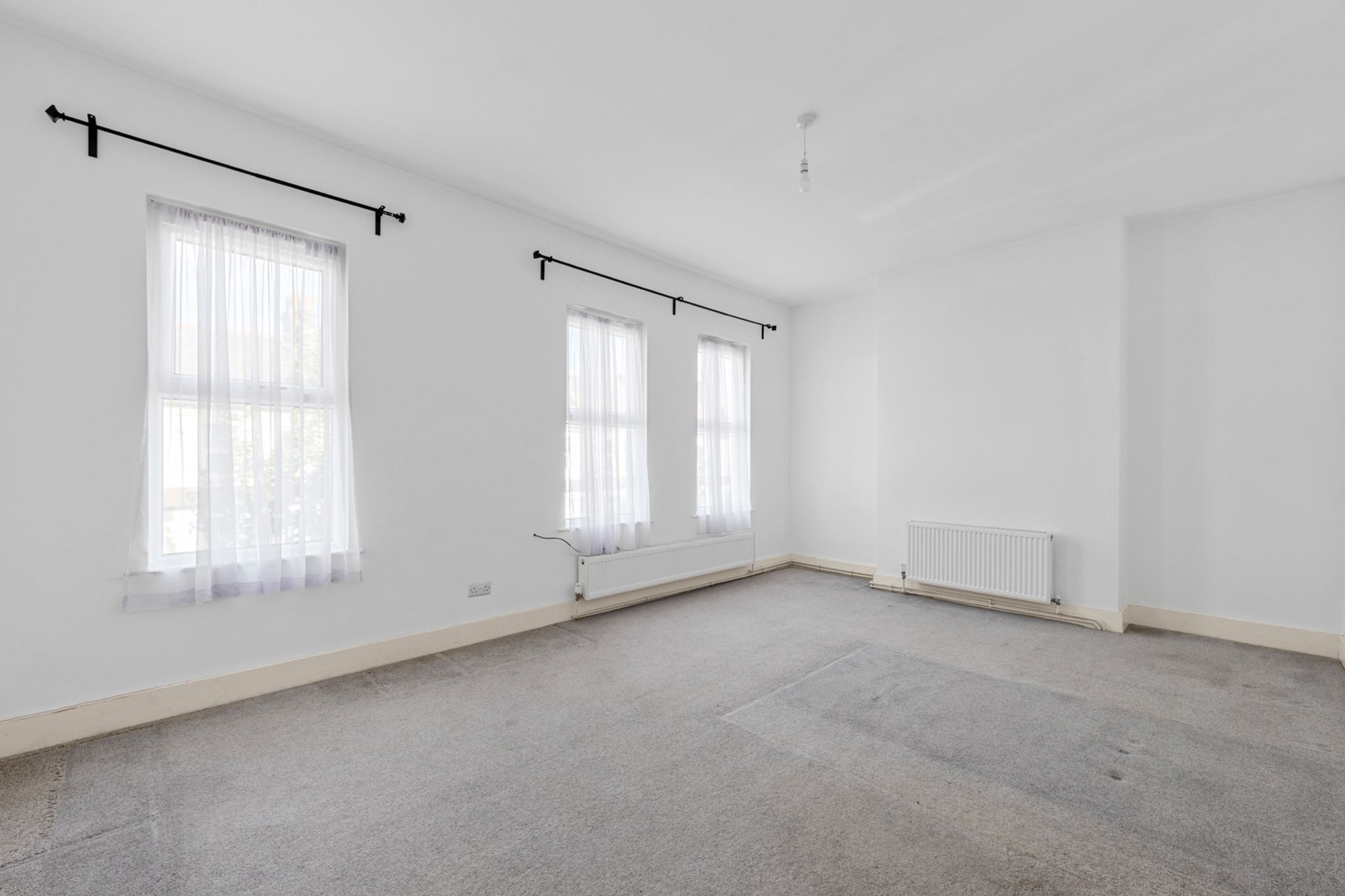 3 bed terraced house for sale in Headcorn Road, Thornton Heath  - Property Image 14