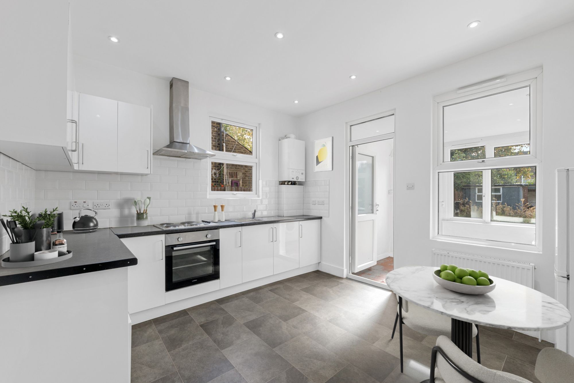 3 bed terraced house for sale in Headcorn Road, Thornton Heath 5