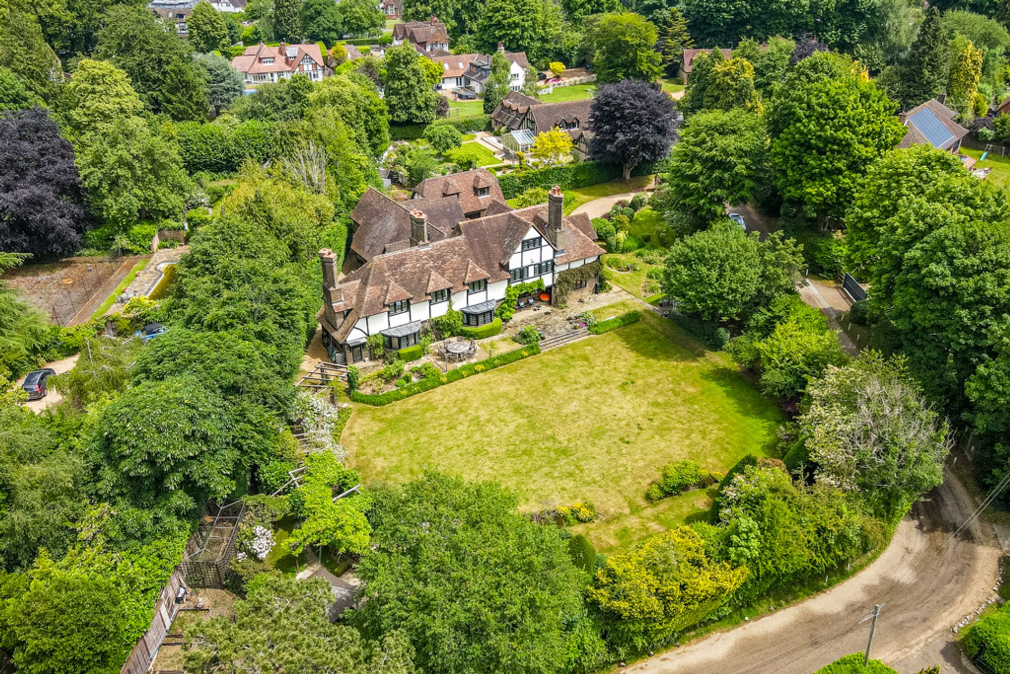 7 bed detached house for sale in Park View Road, Caterham  - Property Image 14