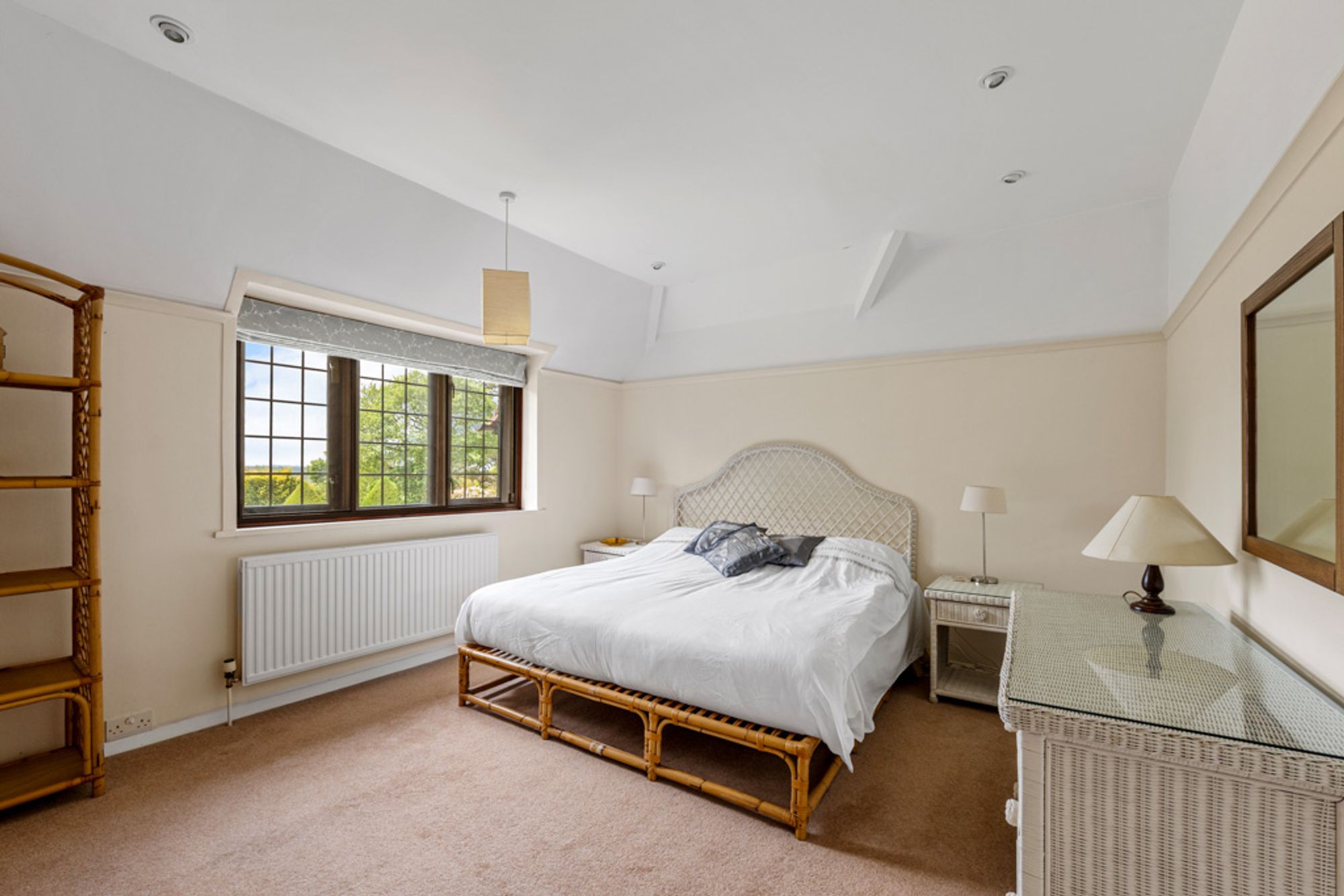 7 bed detached house for sale in Park View Road, Caterham  - Property Image 43