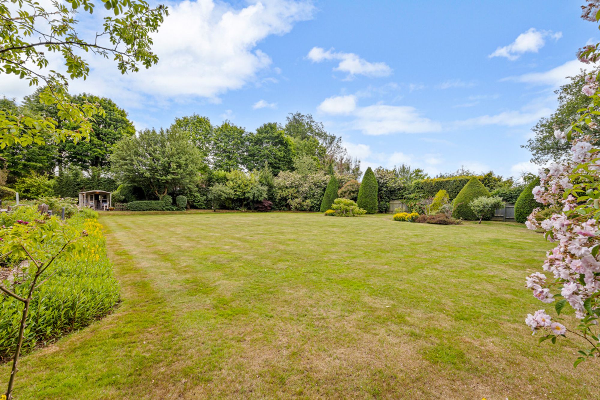 7 bed detached house for sale in Park View Road, Caterham  - Property Image 50